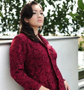 Ms. Read x Ezzati Amira 003